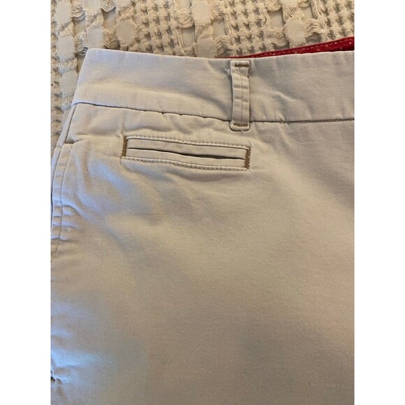 Dockers Womens Shorts Size 12 Khaki Neutral Comfortable Casual Match Everything! - Picture 6 of 11